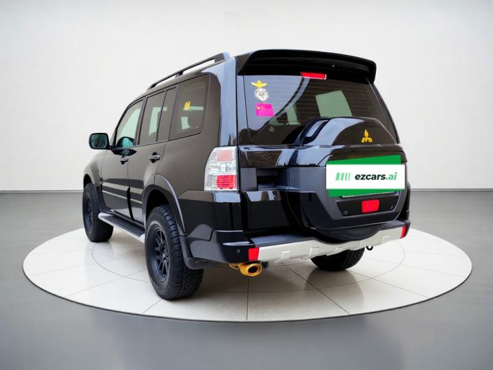 Pajero Parallel Import V97 3.8L 5-Door GLS photo 4