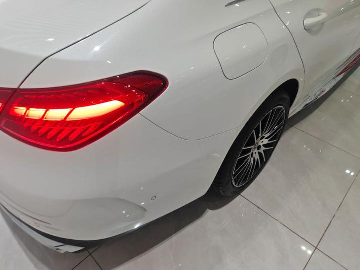 C-Class 2024 C 260 L Sport photo 7