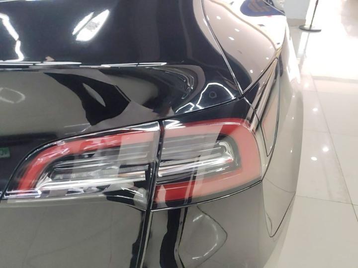 Model Y 2024 RWD photo 7