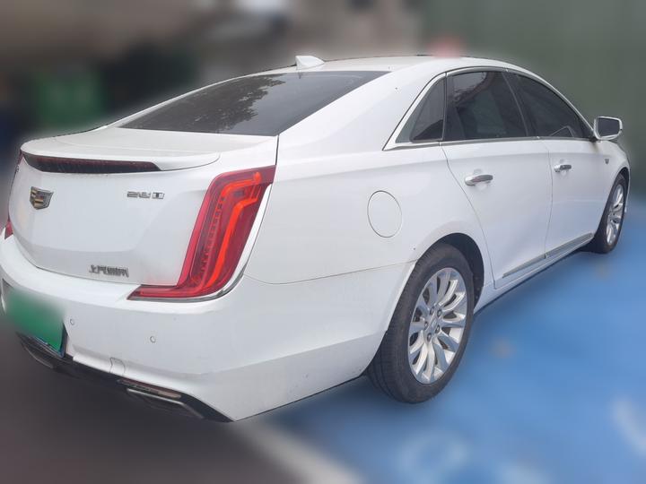 XTS 2018 28T Tech photo 6
