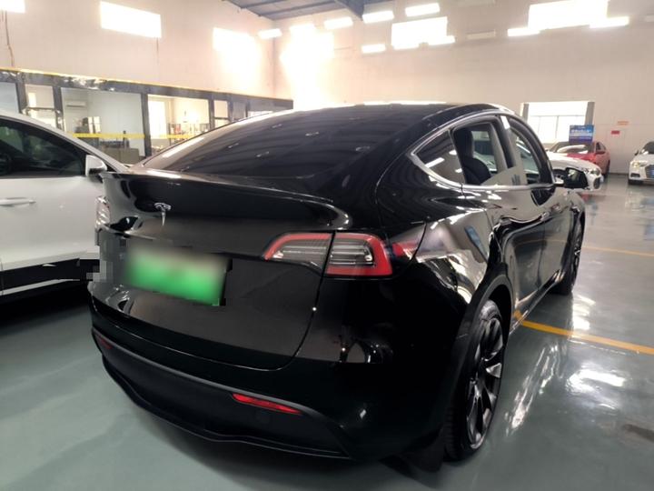 Model Y 2022 RWD photo 4