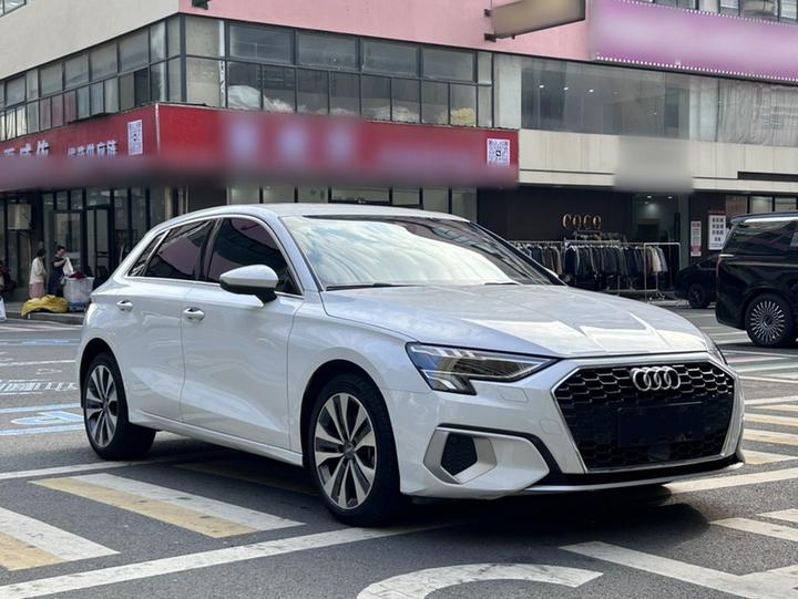 A3 2021 Sportback 35 TFSI Progressive photo 4