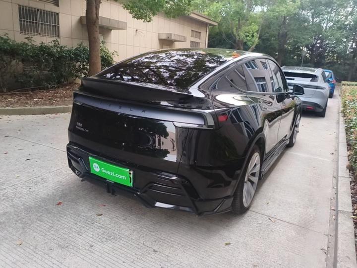 Model Y 2025 Long Range AWD photo 6