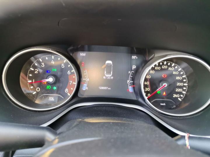 Compass 2017 200T AT photo 7