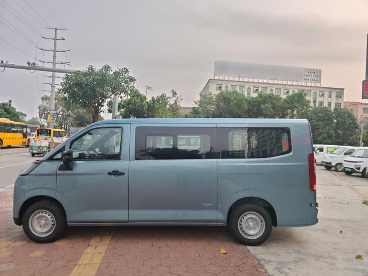 V 2025 V7E 50.2kWh photo 3