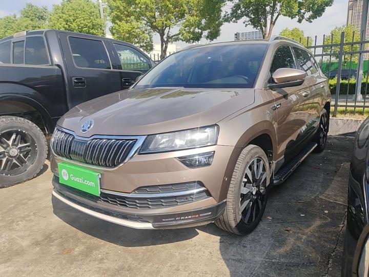 Karoq 2020 TSI280 Luxury China VI