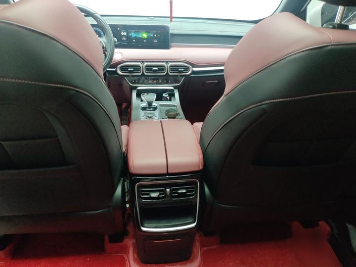X70 PLUS 2023 1.5T DCTPRO+ 5-Seater photo 8