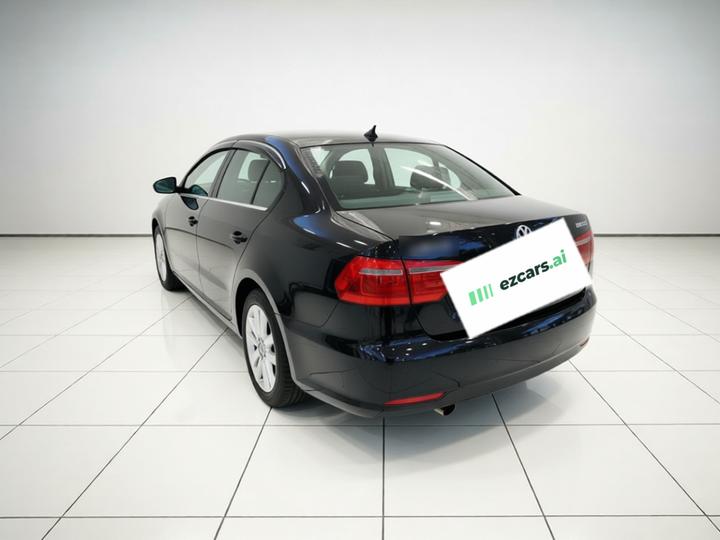 Lavida 2013 Facelift Classic 1.6L AT Comfort photo 4