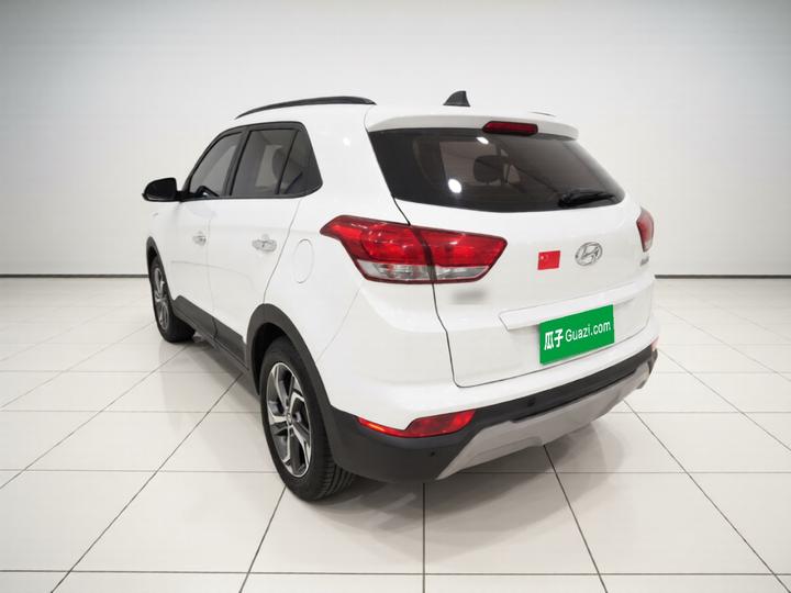 ix25 2017 1.6L AT Smart photo 4