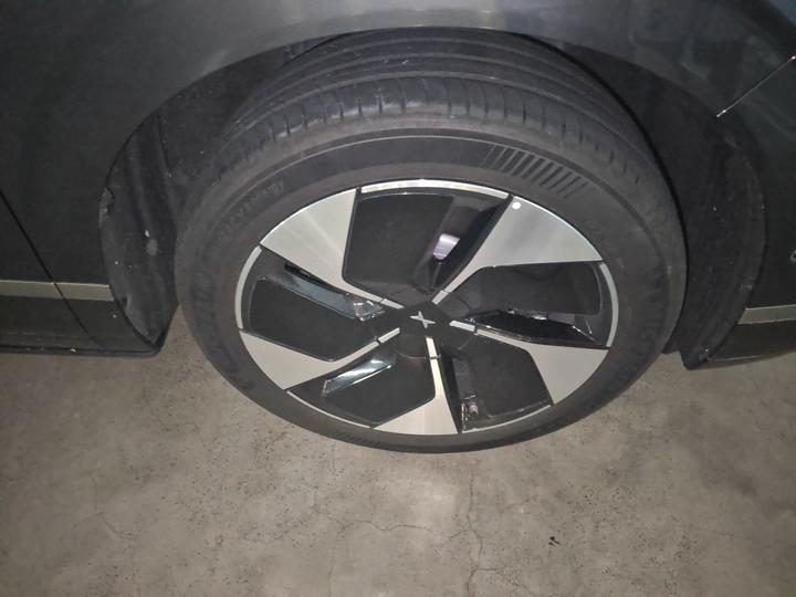 GX 2026 EREV 1585 AWD UltraSE photo 8
