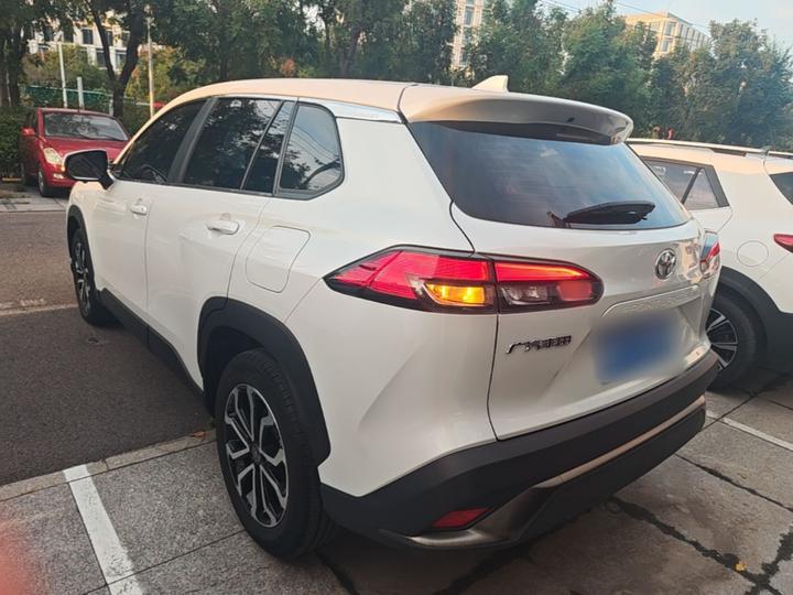 Frontlander 2023 2.0L CVT Luxury photo 4