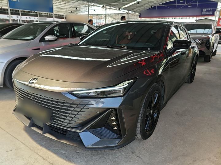 UNI-V 2022 1.5T Premium