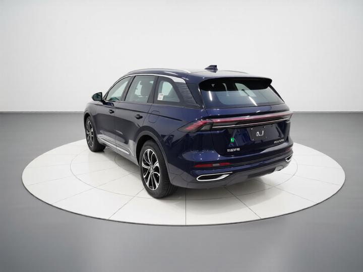 Nautilus 2026 2.0T AWD photo 4