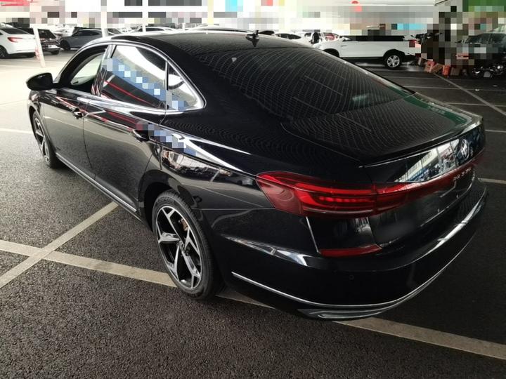 Passat 2023 Facelift 330TSI Elite photo 4