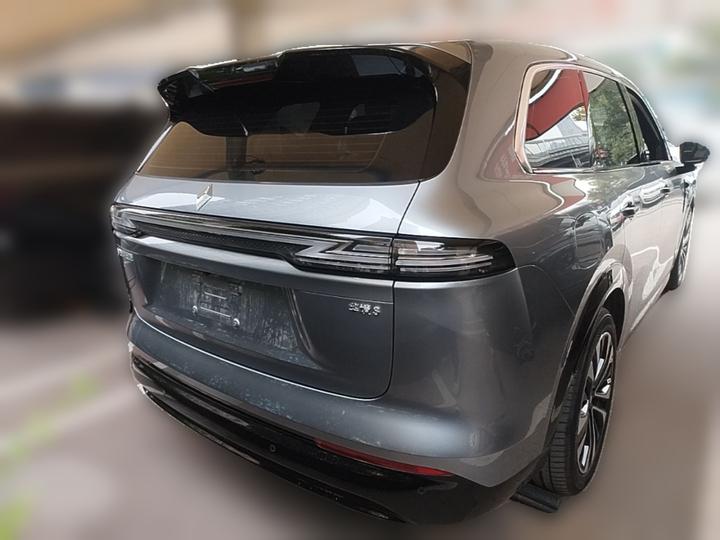 S 2026 235km AWD Qiankun Exclusive photo 5