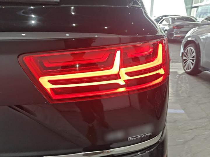Q7 2019 45 TFSI Comfort photo 7