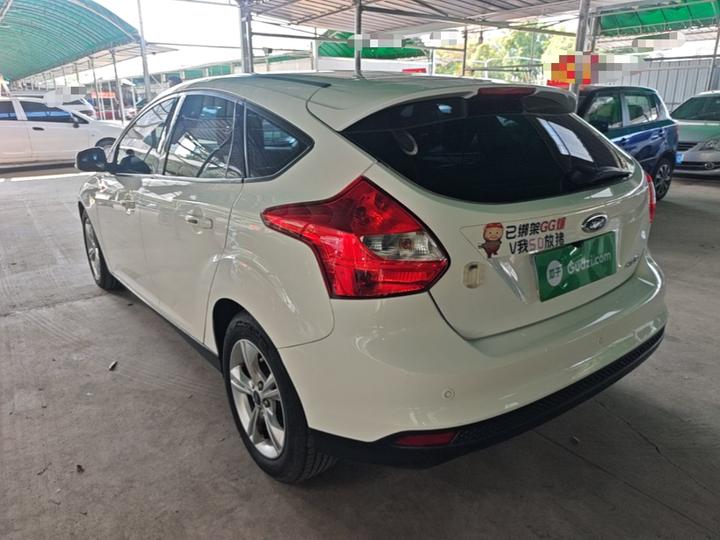 Focus 2012 Hatchback 1.6L AT photo 4