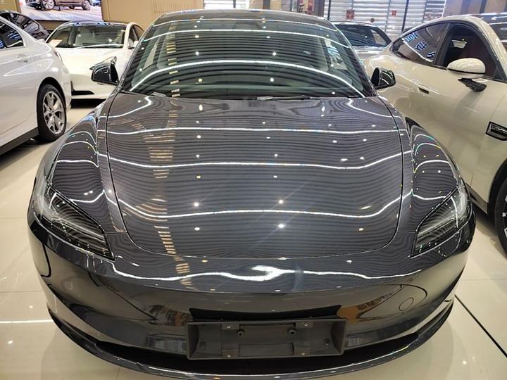 Model 3 2025 RWD photo 2