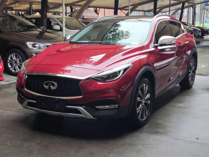 QX30 2018 1.6T RWD