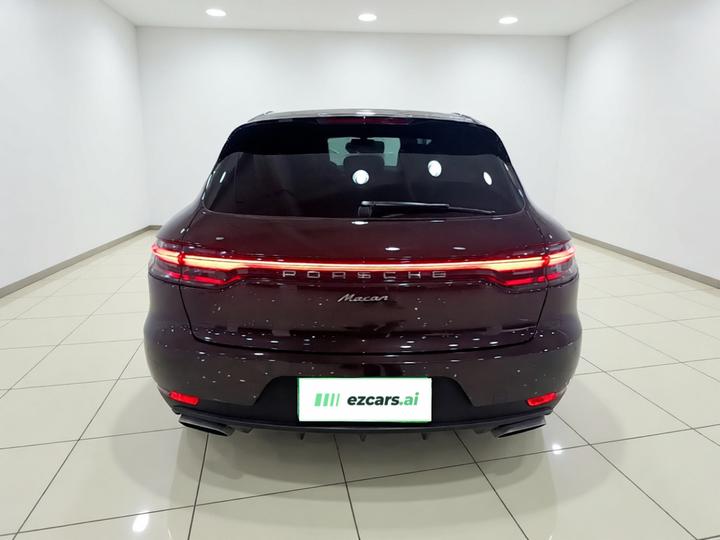 2018 Macan 2.0T photo 3