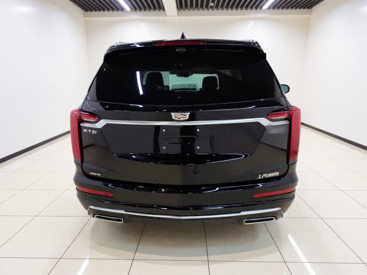 XT6 2022 2.0T 6-Seater AWD Luxury photo 3