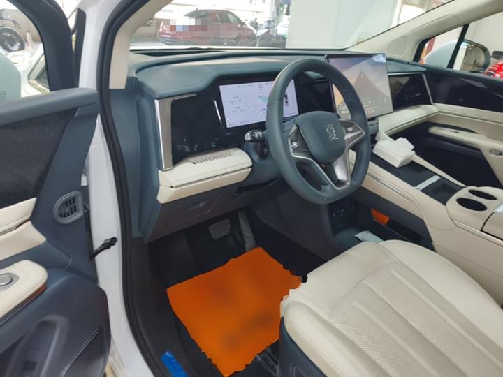 2026 DM-i 1.5T 218KM Excellence photo 5