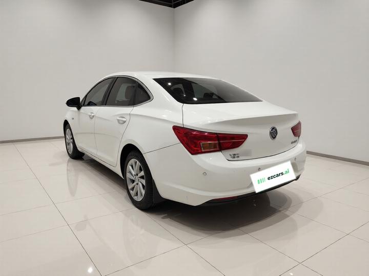 Verano 2017 Sedan 15S AT Progressive photo 4
