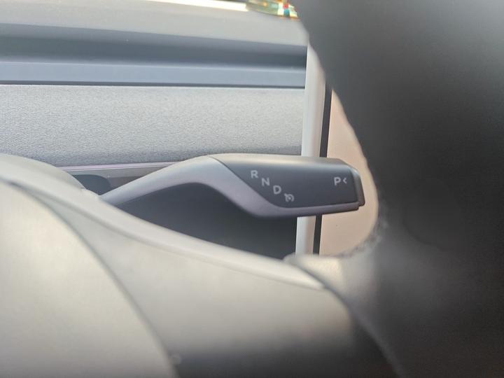 Model Y 2024 RWD photo 6