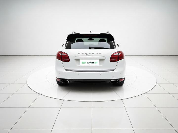 2014 Cayenne Platinum Edition 3.0T photo 5