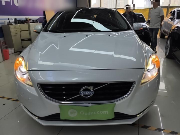 V40 2016 T3 photo 2