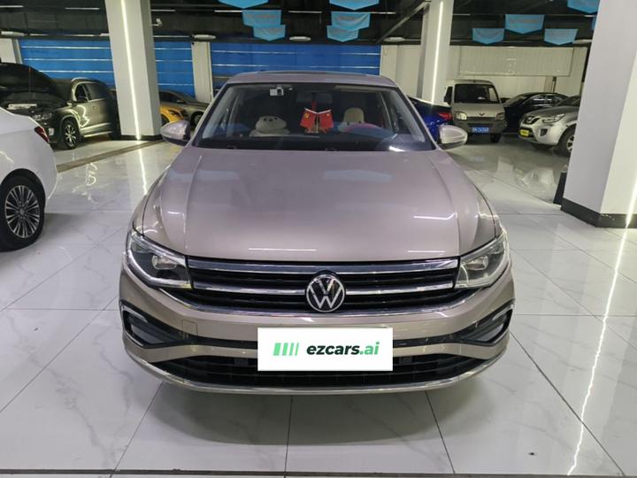 Bora 2023 200TSI DSG photo 2
