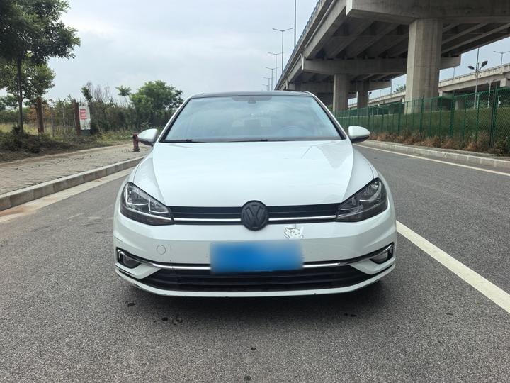 Golf 2018 230TSI AT Luxury photo 2