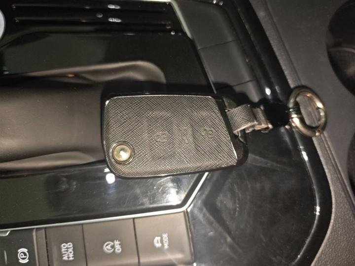 Tayron 2020 330TSI RWD Luxury Connected photo 8