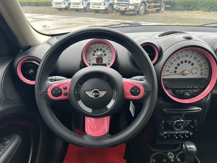 2014 1.6L COOPER Fun photo 2