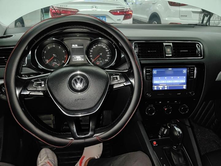 Sagitar 2017 230TSI AT Comfort photo 5