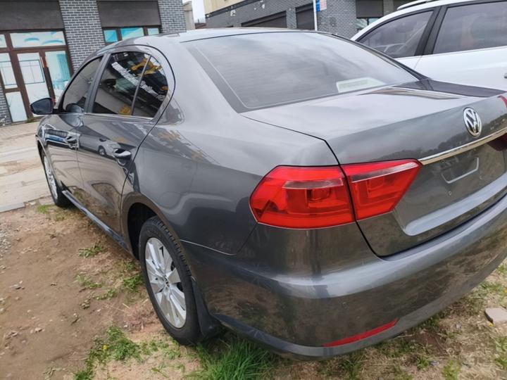 Lavida 2013 Facelift Classic 1.6L AT Comfort photo 4