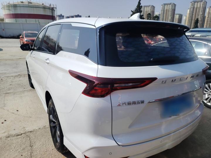 Wuling 2020 1.5T CVT Premium photo 4