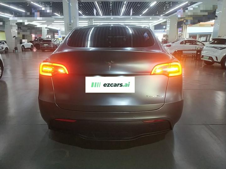 Model Y 2022 Facelift RWD photo 3