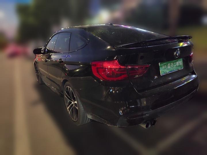 3 SeriesGT 2019 330i xDrive M Sport photo 4