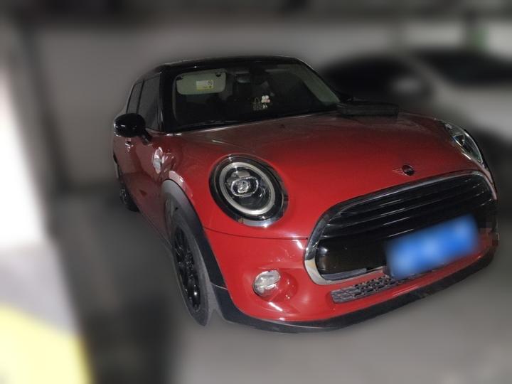 2018 1.5T COOPER Classic 5-Door photo 3
