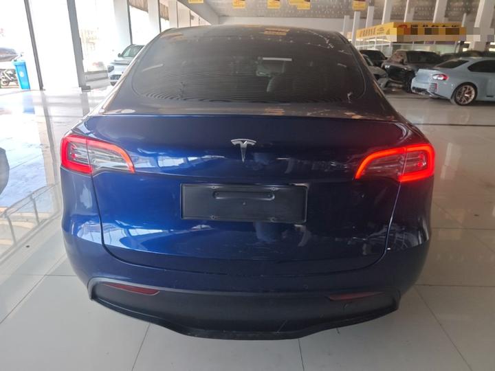 Model Y 2022 RWD photo 3