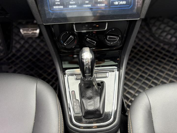 C-TREK 2018 1.5L AT Comfort photo 5