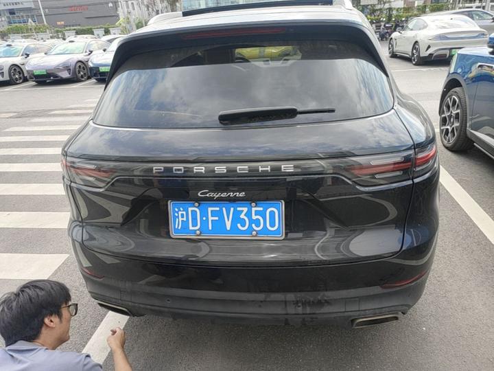 2018 Cayenne 3.0T photo 3