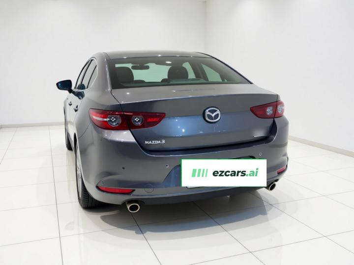 3 Axela 2020 1.5L AT photo 4