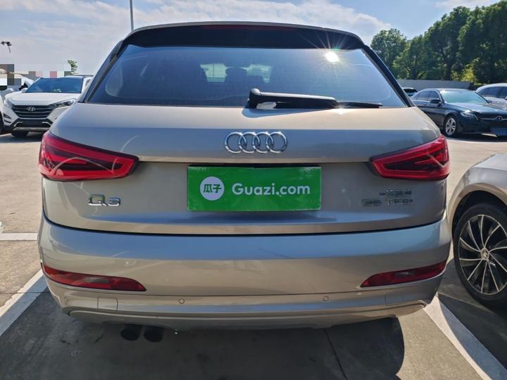 Q3 2015 35 TFSI photo 5