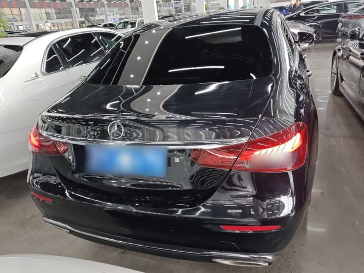 E-Class 2017 E 300 L Sport Luxury photo 3