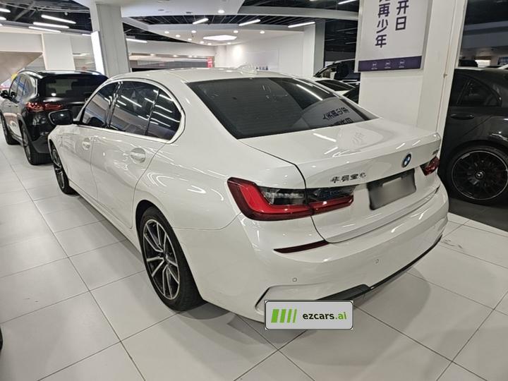 3 Series 2022 325Li M Sport Package photo 4