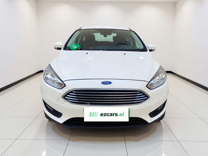Focus 2017 Sedan 1.6L MT Comfort photo 2