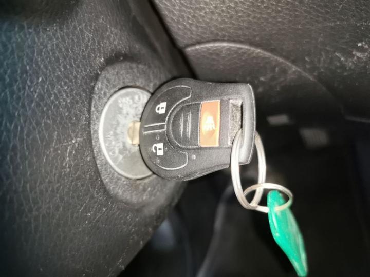 Tiida 2014 1.6L CVT Comfort photo 8