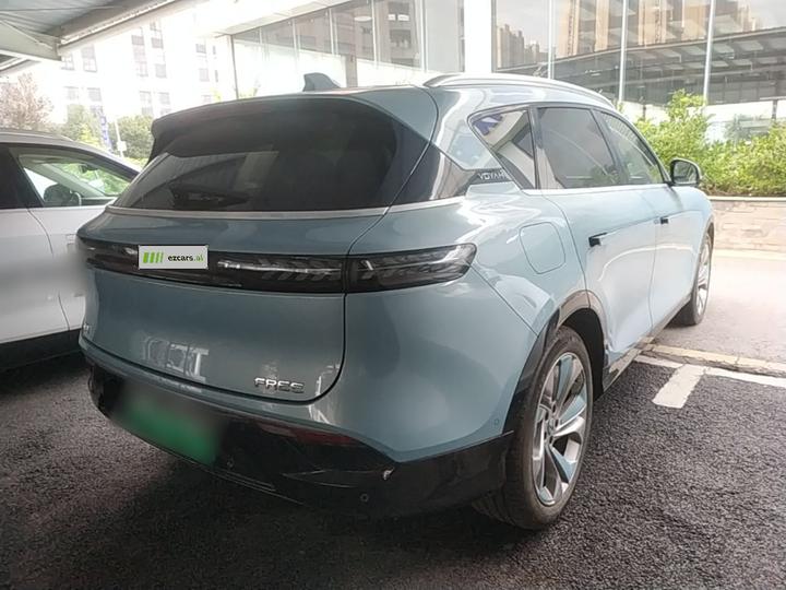 Voyah FREE 2021 AWD Standard EREV Luxury photo 4